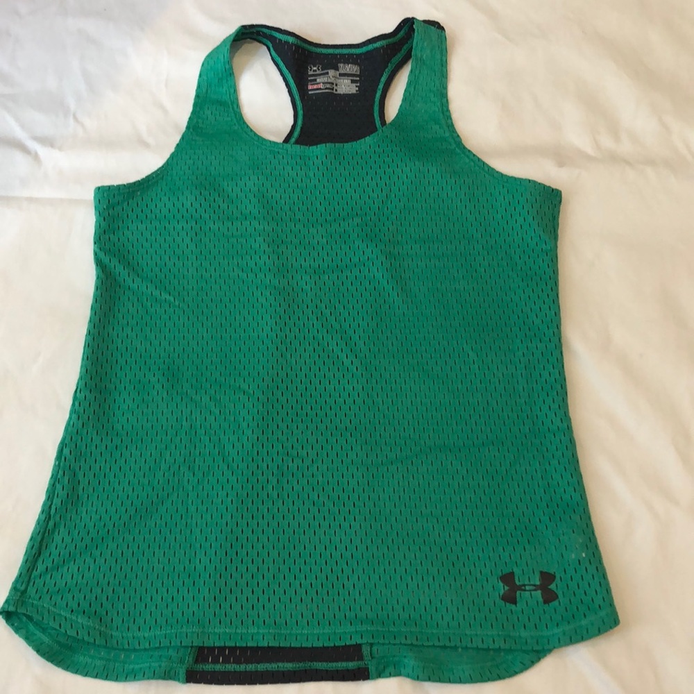 2 GIRLS UNDER ARMOUR MESH TANKS